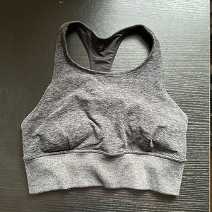Alo yoga sports bra